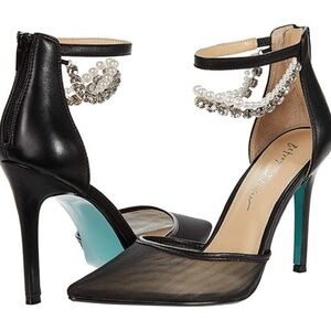 Betsey Johnson Black Tegan Pumps